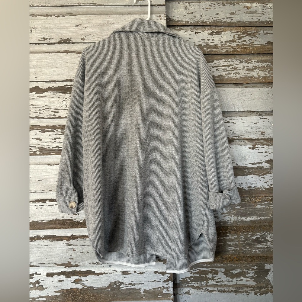 Timing Gray Button-Front Ribbed Trench Coat - Picture 3 of 3